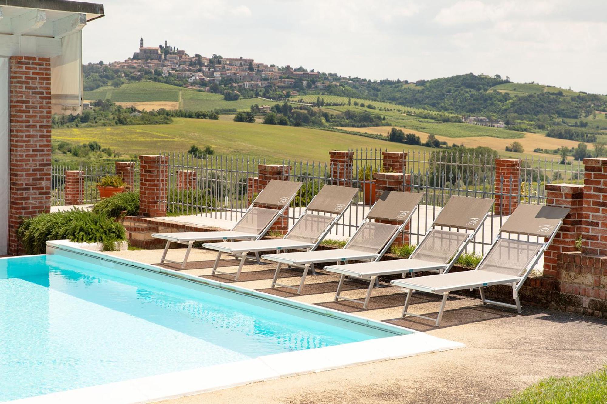 Hotel Notte Nella Botte Vignale Exterior foto